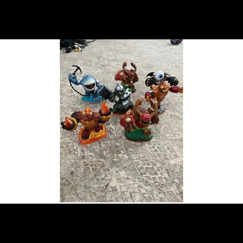 Skylander Figures